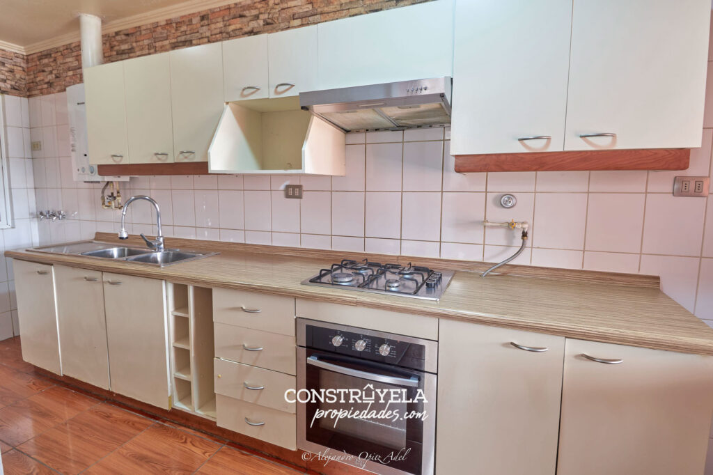 Tu Próximo Hogar en el Exclusivo Barrio Residencial Av. Guillermo Ulriksen | Construyela Propiedades