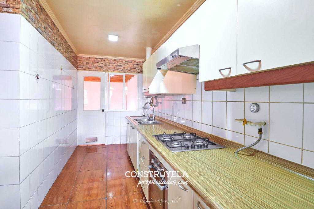 Tu Próximo Hogar en el Exclusivo Barrio Residencial Av. Guillermo Ulriksen | Construyela Propiedades