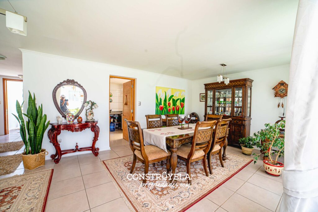 Casa en Venta en Serena Golf – Espaciosa y Exclusiva, con Departamentos Independientes | Construyela Propiedades