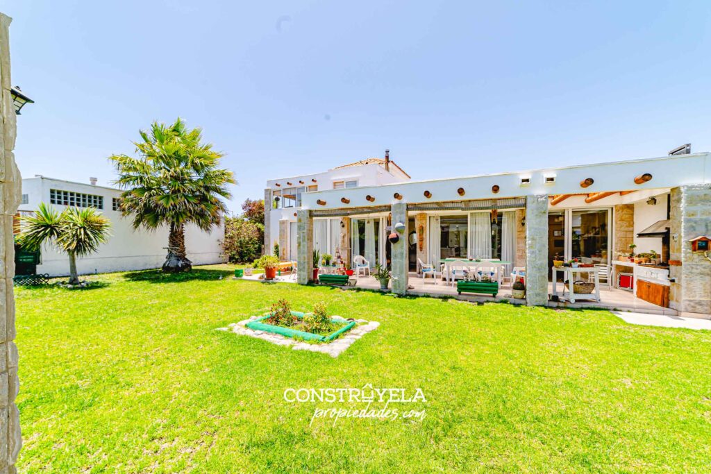 Casa en Venta en Serena Golf – Espaciosa y Exclusiva, con Departamentos Independientes | Construyela Propiedades